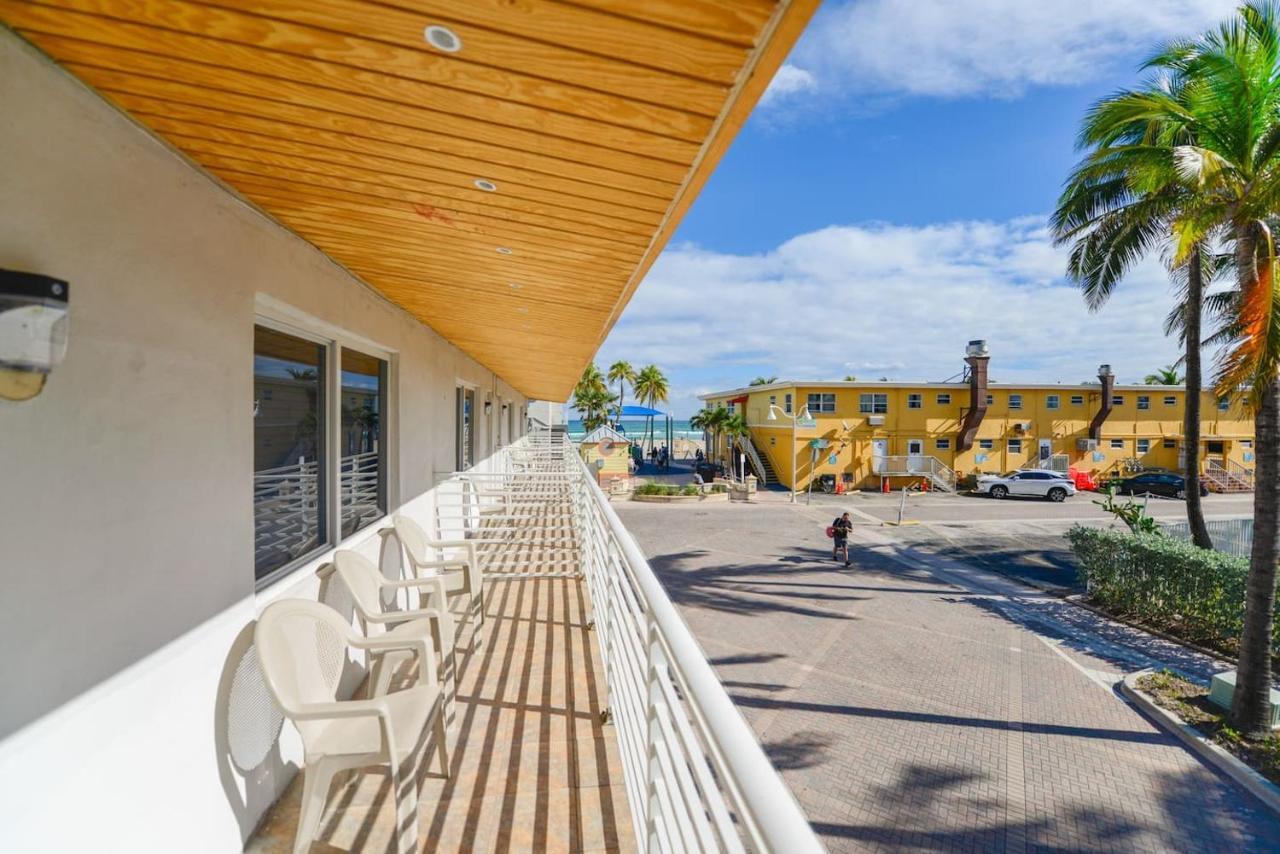 Fantastic 1 Bedroom With Pool Steps From The Beach #43 Hollywood Zewnętrze zdjęcie