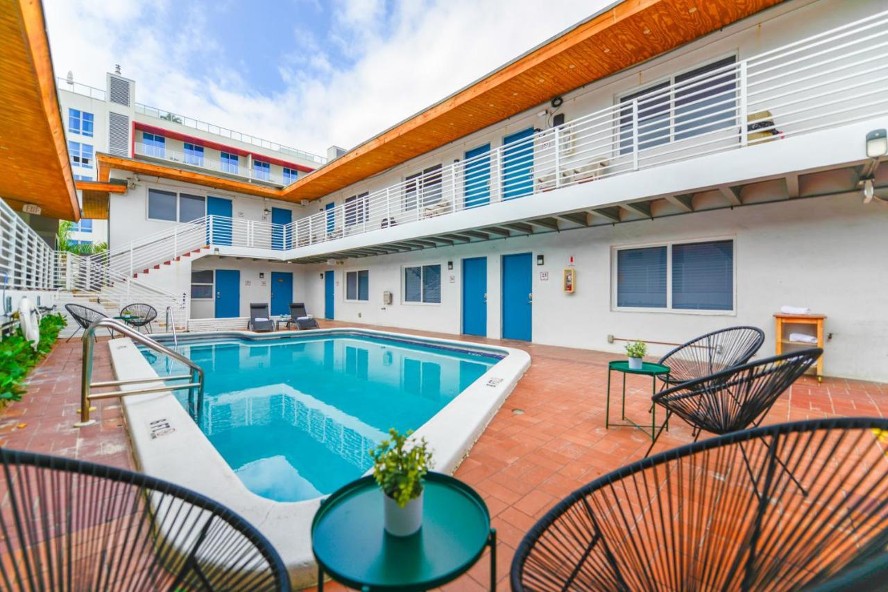 Fantastic 1 Bedroom With Pool Steps From The Beach #43 Hollywood Zewnętrze zdjęcie