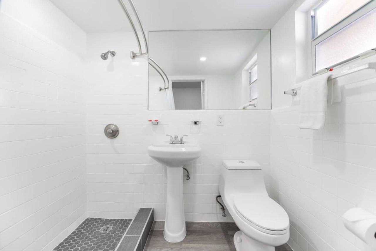 Fantastic 1 Bedroom With Pool Steps From The Beach #43 Hollywood Zewnętrze zdjęcie